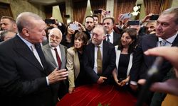 DEM Parti'den fotoğraf eleştirilerine yanıt: Çok büyük anlam yüklememek gerekiyor