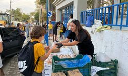 Güzelbahçe Belediyesi’nden öğrencilere her sabah ücretsiz süt ve simit