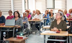 Karşıyaka’da büyükler için eğitim zili çaldı