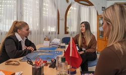 İzmir'de muhtarlarla dayanışma güçleniyor