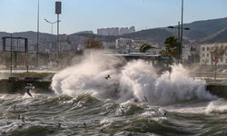 Meteoroloji'den İzmir uyarısı: Fırtına geliyor!