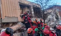 Gebze’de çöken binada son durum: 2 kişinin daha cansız bedenine ulaşıldı