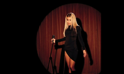 İrem Derici-Bu Defa Başka şarkı sözleri