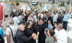 İYİ Parti kongresinde arbede: Kürsüyü devirdiler