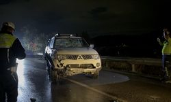 Bornova’da kaza: Pikap ile elektrikli bisiklet çarpıştı