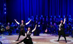 İzmir Devlet Türk Dünyası Topluluğu’ndan Cumhuriyet Bayramı’na özel konser