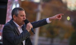 Özgür Özel'den casusluk iddialarına yanıt: Mustafa Kemal Atatürk’ün partisinden casus çıkmaz, hain çıkmaz