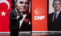 Vahap Seçer mersin Kongresi’nde konuştu: CHP Türkiye’nin kilit noktasında