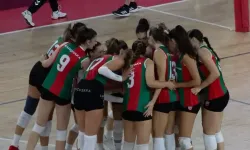 İzmir filesinde derbi ateşi; KSK, Altınordu’ya konuk olacak