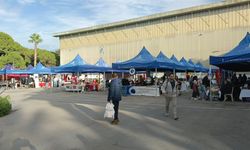 İzmirli yazarlardan İZKİTAP Fuarı'na eleştiri: Üvey evlat olarak görülüyoruz