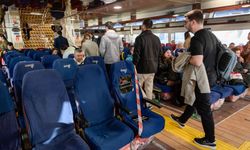 İzmir’de 25 Kasım için anlamlı mesaj: Bir koltuk boş, bir kadın eksik!