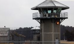 Kuyu tipi hapishanelerde açlık grevleri sürüyor: Oğlum başka yol kalmadığı için bedenini açlığa yatırdı!