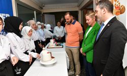 40 aday seçildi: Çiğli’de Pastacılık kursu mezun verdi