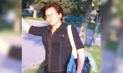 İzmir'de 30 kedisi ile birlikte yaşamını yitiren Şule Çörekçi son yolculuğuna uğurlandı