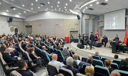 Bornova Belediyesi kursiyerleri Atatürk için söyledi