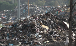 Buca'da  yeni bir çöp krizi daha: O mahalle sakinleri şantiyenin kaldırılmasını istedi!