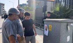 Bursa'da bir garip afiş: Kızlarınızı bu adamdan uzak tutun