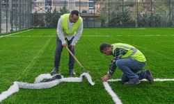 İzmir’de spor her yerde: Karşıyaka, Bayraklı, Karaburun ve Menemen’e yeni halı sahalar geliyor