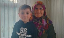 Evlerinden çıktılar,bir daha dönemediler: Anne ve oğlu her yerde aranıyor!