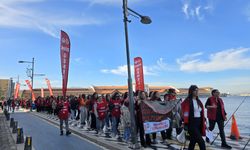 DİSK’li kadınlar 25 Kasım’da İzmir’de ses yükseltti