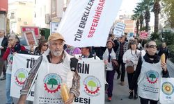 Seferihisar’da emekliler sokağa çıktı: Sefalet derinleşiyor!