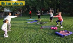 Konak’ta açık havada spor keyfi sürüyor