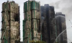 Hong Kong'daki yangın: Ölü sayısı 128'e yükseldi