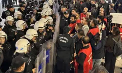 İşten çıkarılan belediye işçilerinden eylem