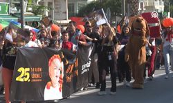 İzmir'de lösemili çocuklar için moral şenliği