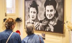 Kadın şapka kültürünün İzmir’deki 100 yıllık yolculuğu Bornova’da sergilendi