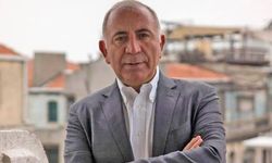 Kayyum Gürsel Tekin'den yeni hamle: İlçe başkanını disipline verdi