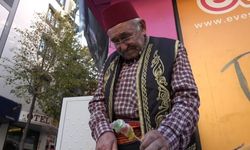 Emeğin ve azmin hikayesi: 11 yaşında başladığı mesleğinde 65 yıldır sokaklarda