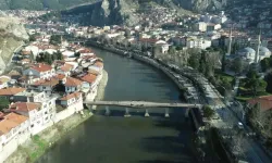 O ilde 9 türbeye kilit vuruldu