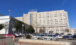 Özel kolej öğrencileri hamburgerden zehirlendi