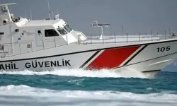 İzmir’de göçmenleri taşıyan lastik bot battı: 1 ölü, 1 kayıp