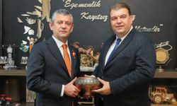 Seferihisar Belediye Başkanı Yetişkin’den CHP lideri Özel’e ziyaret