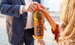 Seferihisar’da örnek proje: İhtiyaç sahiplerine zeytinyağı dağıtılacak