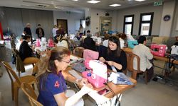 Selçuk’ta ücretsiz dikiş atolyesi: Yetenekli kadınlar buluştu