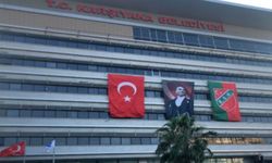 İlçe  belediyelerinde ödeme krizi sürüyor: Tek somut adım Karşıyaka Belediyesi’nden