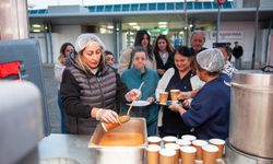 Karşıyaka’da kış dayanışması: Çorba ikramı başladı