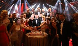 Melek Mosso’nun elbisesi, Serkan Kaya’nın tespihi eğitime dönüştü