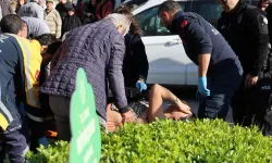 Boşanma aşamasındaki eşini adliye önünde bıçakladı