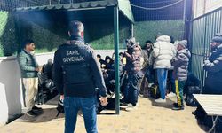 İzmir'de 21 düzensiz göçmen yakalandı