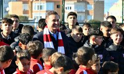 Balıkesir Büyükşehir Belediye Başkanı Akın'dan gençlere tam destek