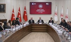 Bakan Işıkhan'dan asgari ücret açıklaması: Sendika masaya oturacak mı?