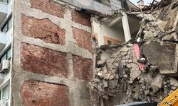 Balçova’da kentsel dönüşüm yıkımı bitişik binaya zarar verdi: Belediye zararı karşılayacak