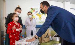 Bornova'dan tedavi gören çocuklara dayanışma desteği