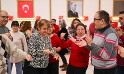 Buca’da engel tanımayan yeni yıl kutlaması