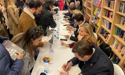 Buğra Gökce’nin imza gününün kente ve siyasete yansımaları: İzmir bin pişman!