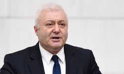 CHP’li Tuncay Özkan’dan Barış Terkoğlu tepkisi: Bu yasayla gazeteciler tutuklanamaz